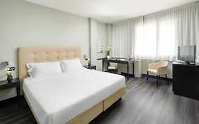 Smart Hotel King, By R Collection Hotels