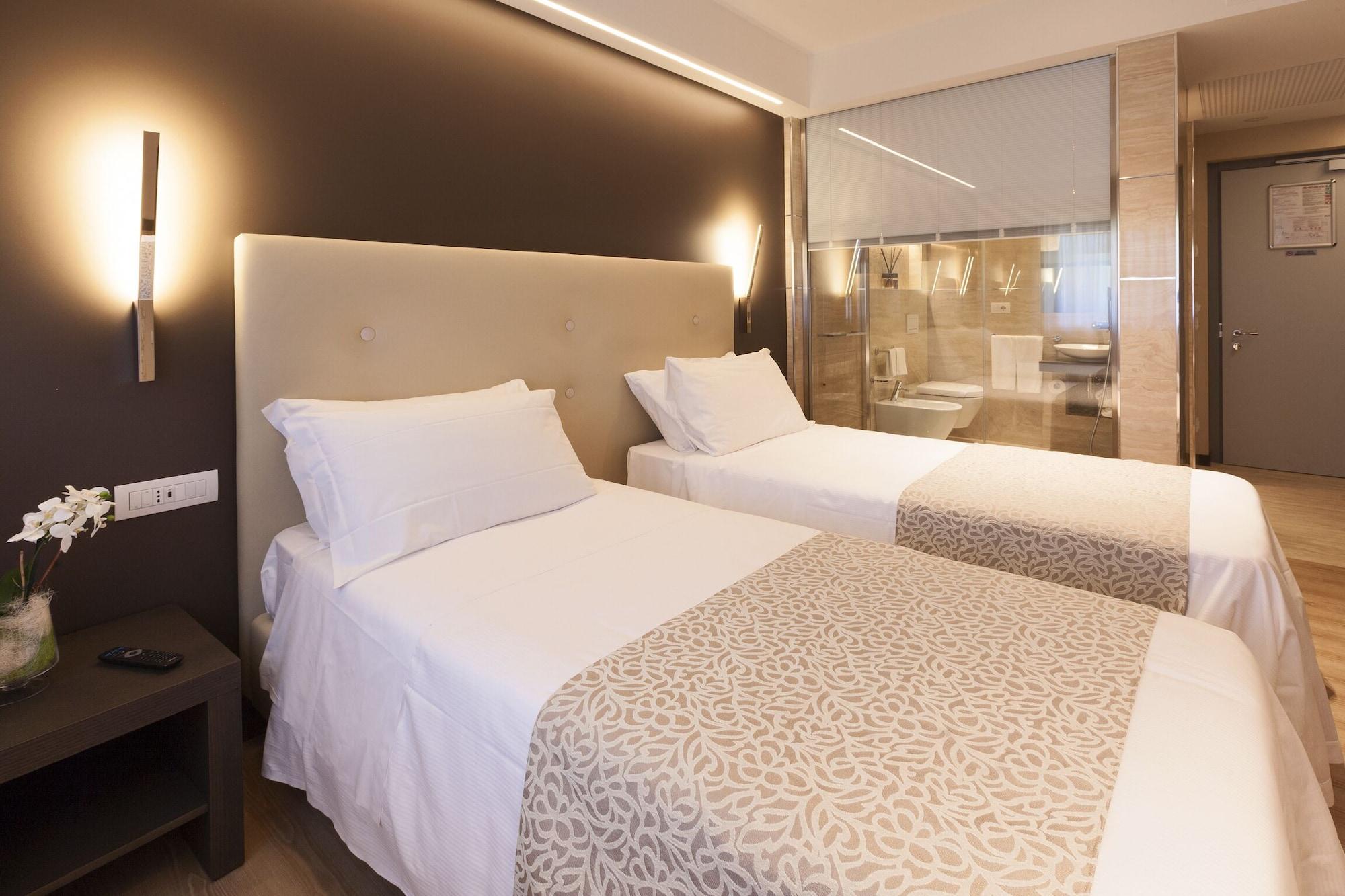 Smart Hotel King, By R Collection Hotels Varedo Esterno foto