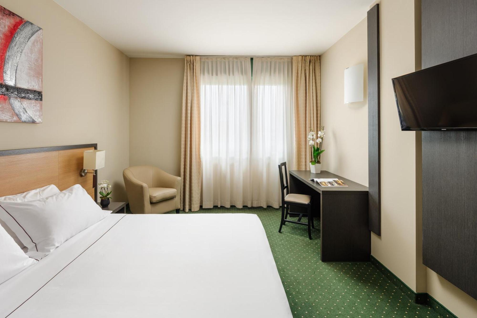 Smart Hotel King, By R Collection Hotels Varedo Esterno foto