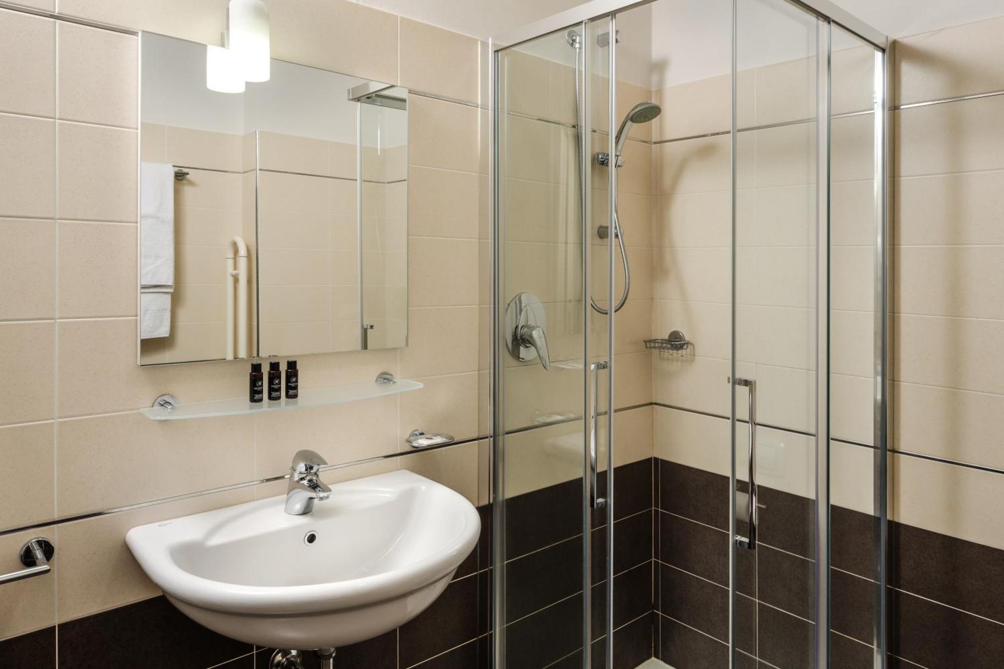 Smart Hotel King, By R Collection Hotels Varedo Esterno foto