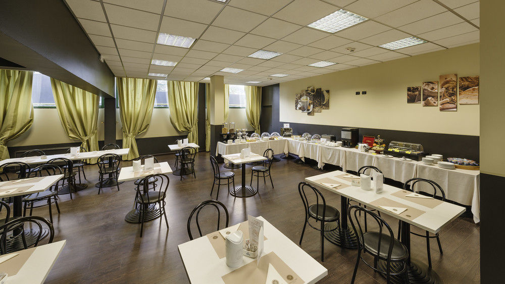 Smart Hotel King, By R Collection Hotels Varedo Esterno foto
