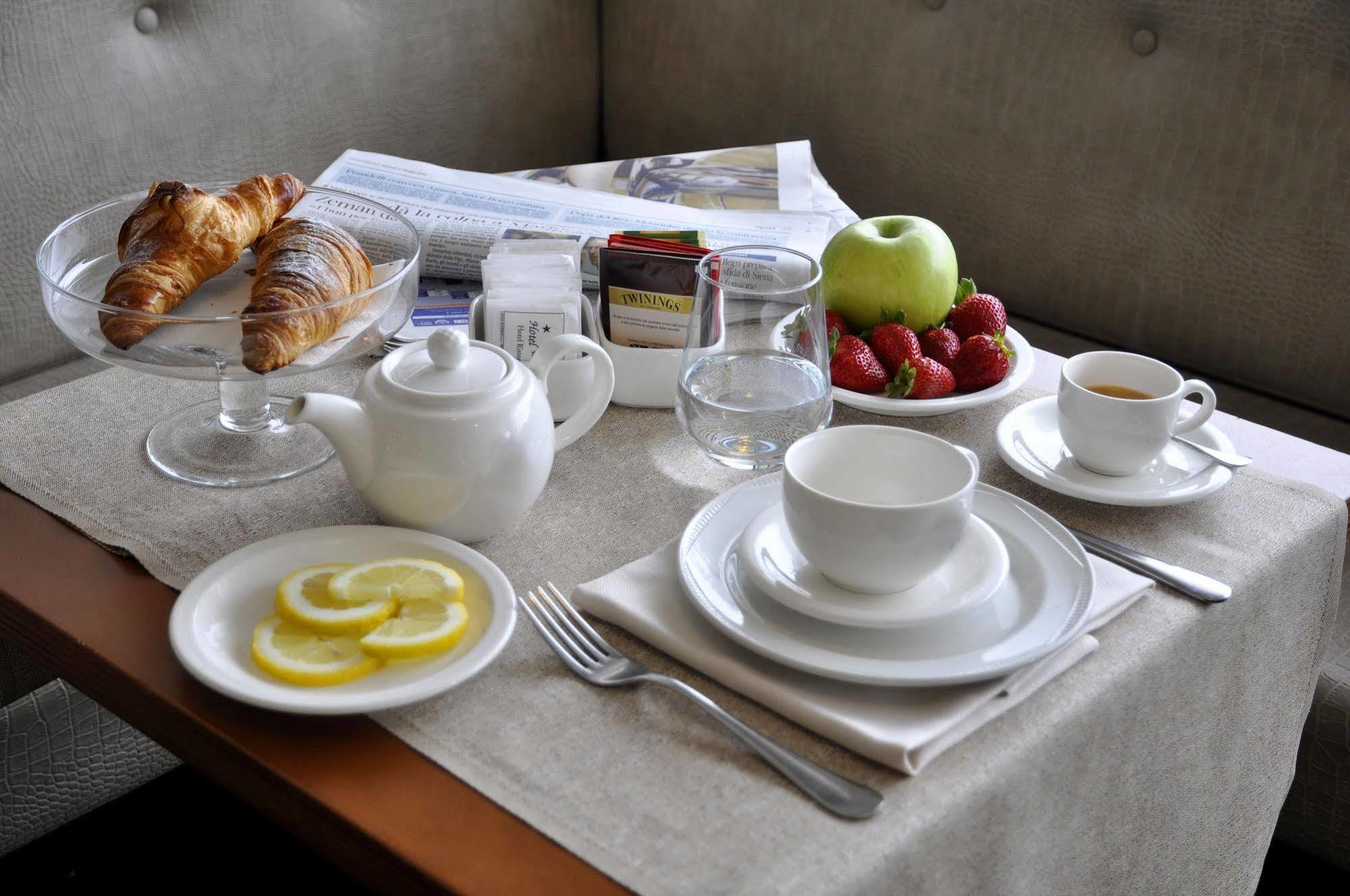 Smart Hotel King, By R Collection Hotels Varedo Esterno foto