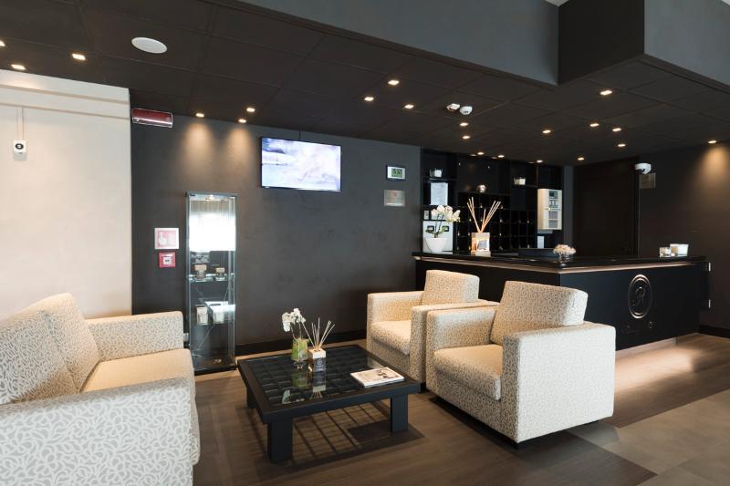 Smart Hotel King, By R Collection Hotels Varedo Esterno foto