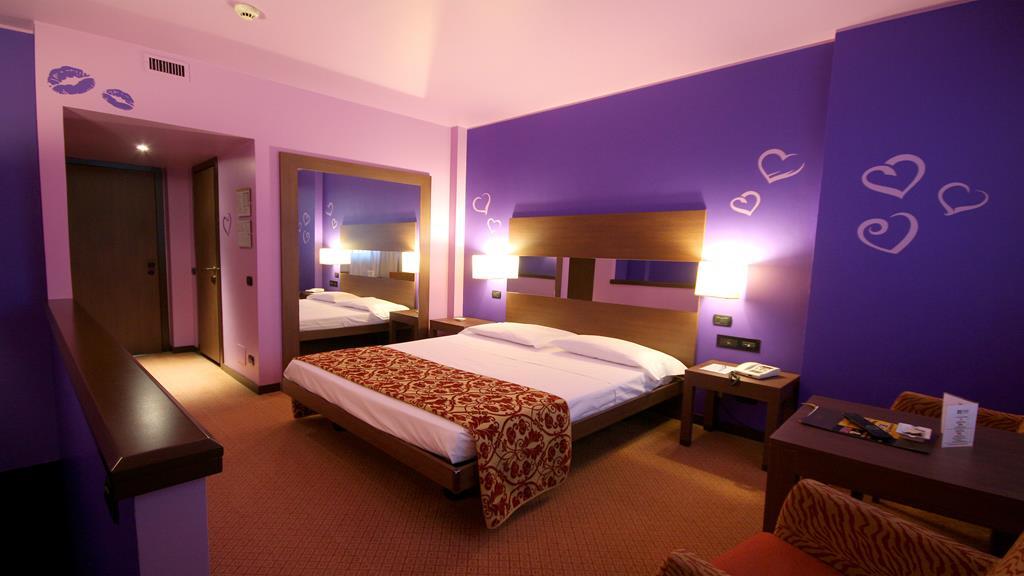 Smart Hotel King, By R Collection Hotels Varedo Esterno foto